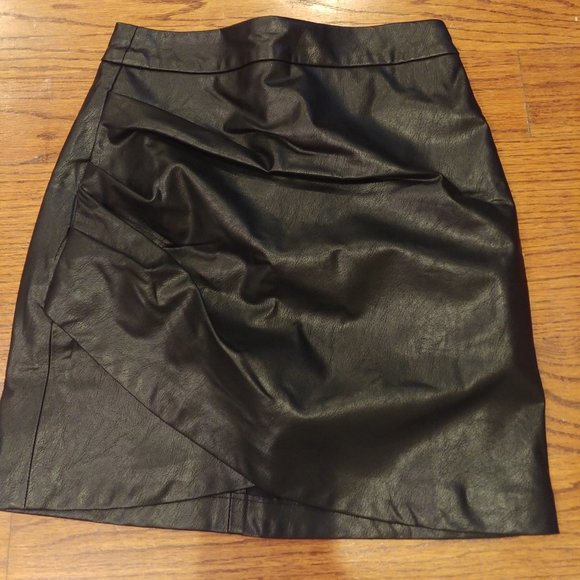 stradivarius Dresses & Skirts - Stradivarius faux leather mini skirt